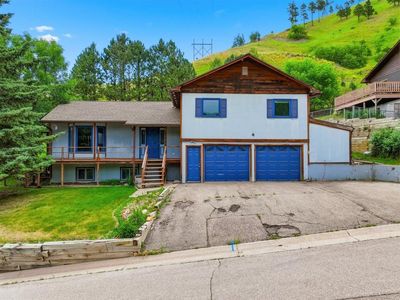 4 Ryan Rd