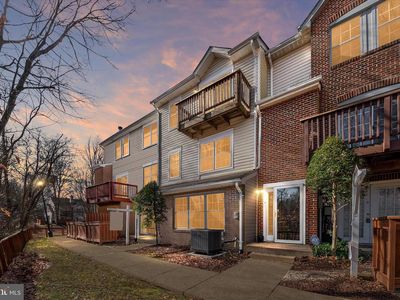 4655 Deepwood Ct #107D