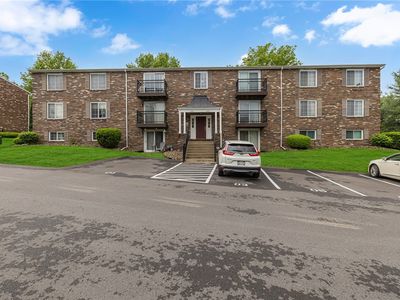 6215 Patrick Henry Dr