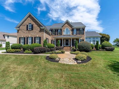 8 Scotts Bluff Dr