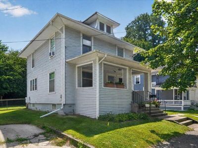 1017 Woodbridge St