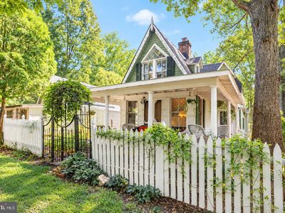 403 6th Ave