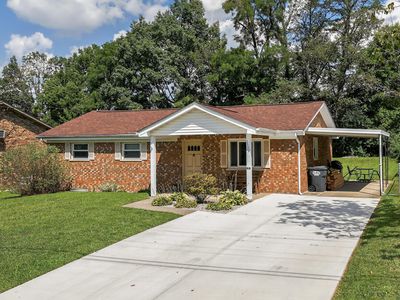 6532 Rosetta Dr