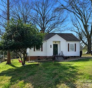Property at 506 S Cedar St, Lincolnton, NC