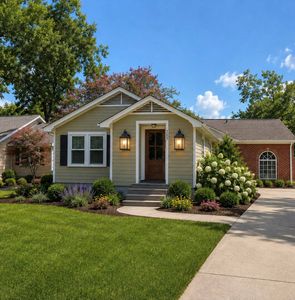 Property at 203 E Jeff Davis Ave, Greenwood, MS