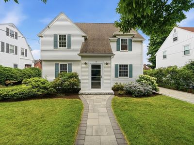 45 Simmons Ave