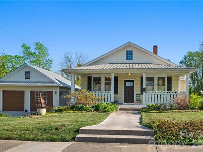 416 3rd Ave W