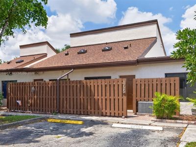 1725 NW 71st Ave