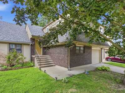 Property at 2811 NW 4th St, Blue Springs, MO