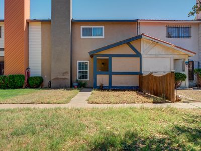 8633 Knoxville Dr