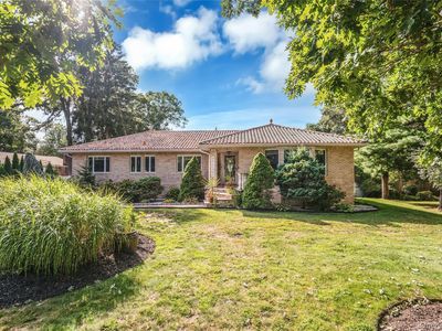 96 McCulloch Drive