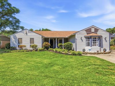 1 S Oak Forest Dr