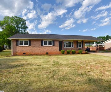 117 Benjamin Ave