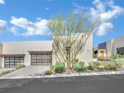 658 Falcon Summit Ct