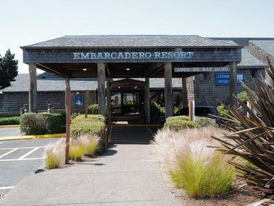 1000 SE Bay Blvd #B-402