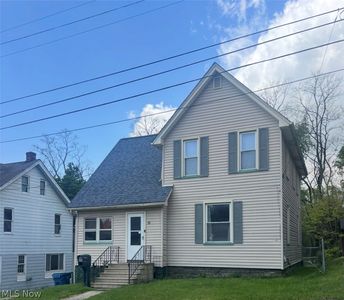 26 Hyde Ave