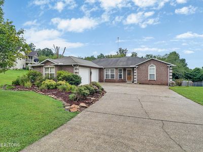 122 Twin Oaks Dr