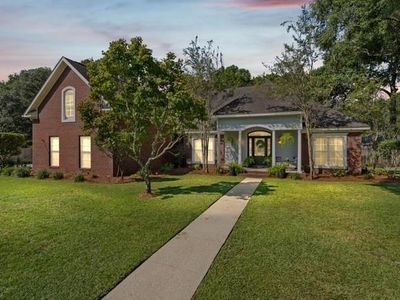 5805 Chattanooga Dr