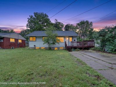 502 N Hagadorn Rd