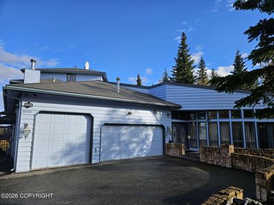 10501 Treeline Ct