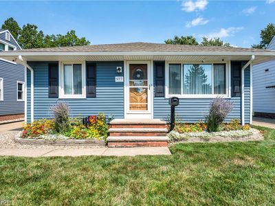 977 Lloyd Rd