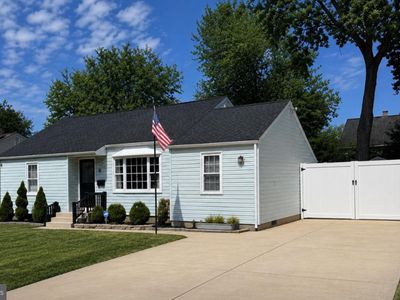 31 Elton Ave