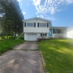 28 Saint Anthony St