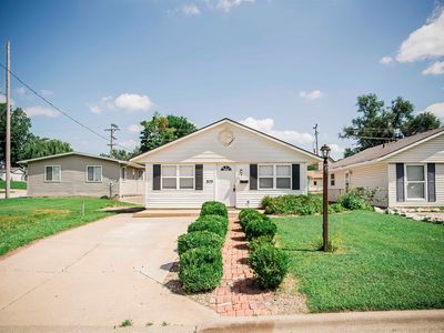 1609 Cedar St