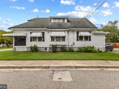 200 Maple Ave