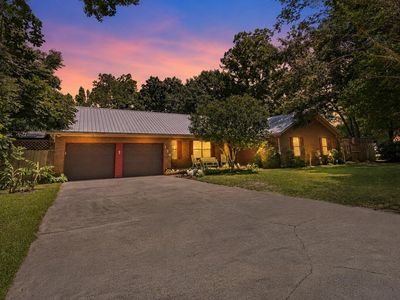 128 Twin Oak Dr