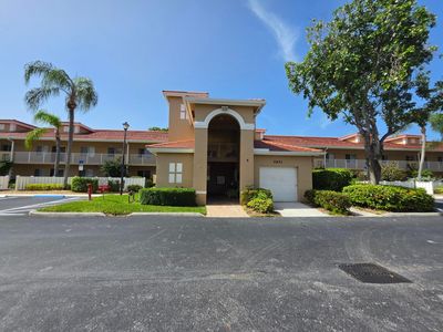 5951 REGAL GLEN Drive #104