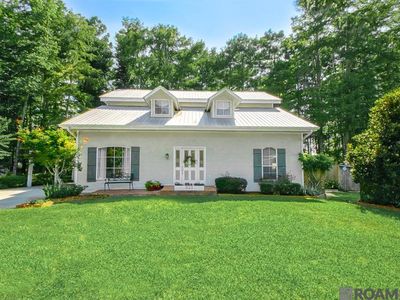 823 Belle River Rd