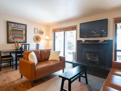 2248/2249 Bonne Vie Condo Dr