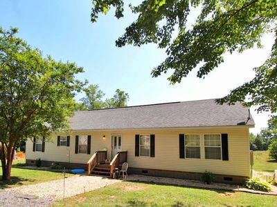 444 Rosewood Ln