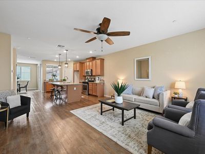 3237 Bridgeway Dr