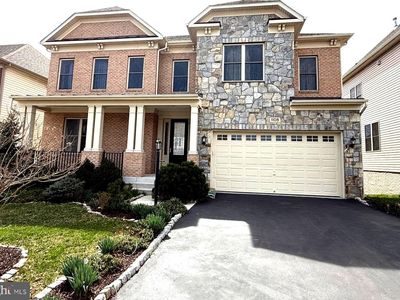 1108 Autumn Brook Ave