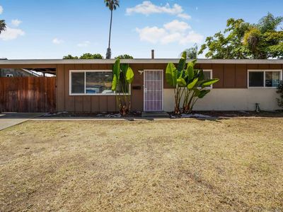 152 E Oxford St