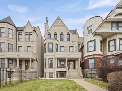 4510 S Greenwood Ave APT 2