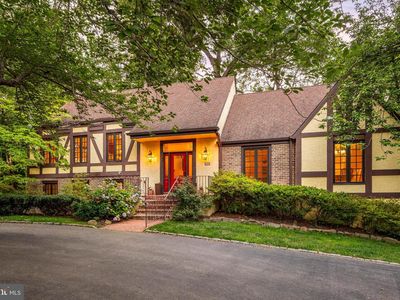 644 Robinson Ln
