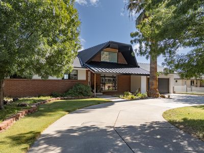 276 N Donlee Dr