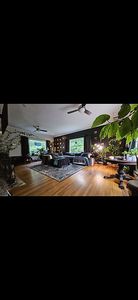 733 Andrews Rd