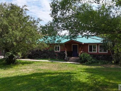 5480 Challis Creek Rd