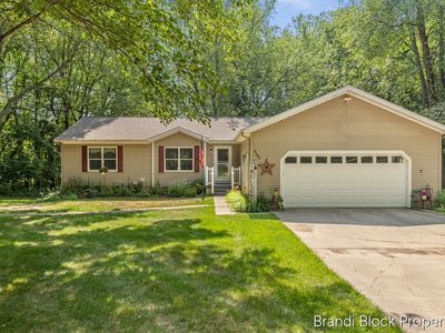 6189 Tanglewood Dr