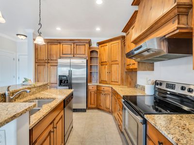 983 W 1055th St N APT 812