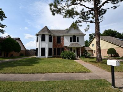 14706 W Bend Dr