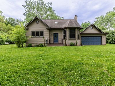 Property at 8 Birch Dr, Putnam, IL