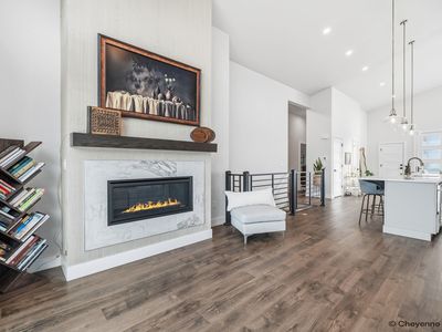 4068 Saddleback Ln