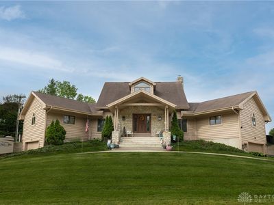 1000 Echo Lake Dr