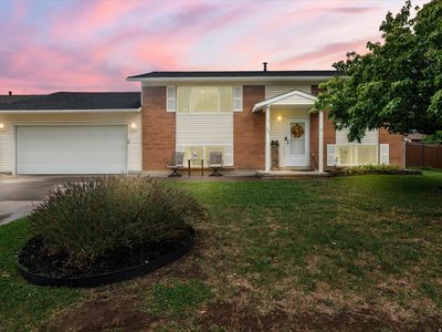 623 W 1635 N