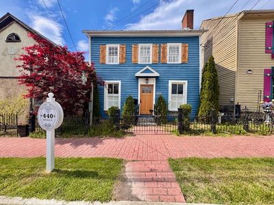 440 E Main St